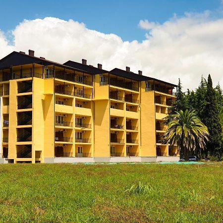 Парк-Отель Олимп Pizunda Exterior foto
